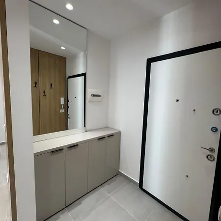 Aron's 610, 5th Floor *